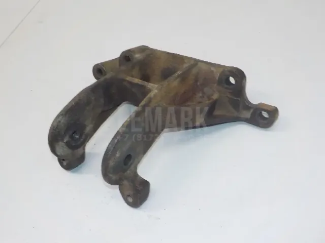 Кронштейн двигателя правый для  BMW X5 E53 2000-2007