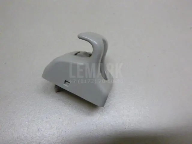 Крючок солнцезащитного козырька для  Fiat Uno 1995-2010