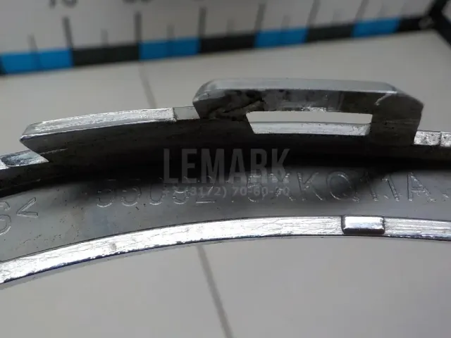Накладка на решетку левая для  Geely Coolray (SX11) 2018