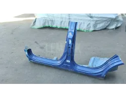Порог со стойкой левый
