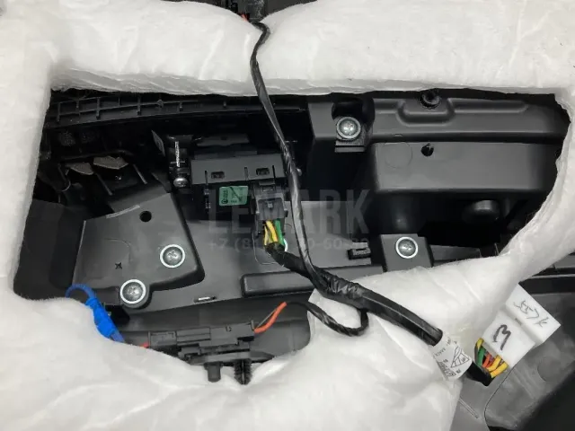 Обшивка двери задней левой для  Geely Tugella (FY11) 2020
