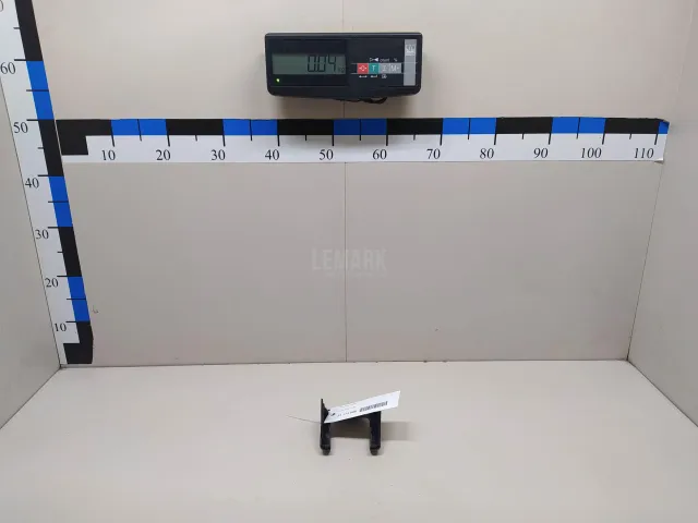 Крышка кронштейна сиденья