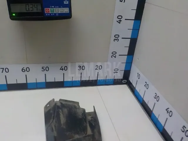 Брызговик задний правый для  CASE SV300 2012