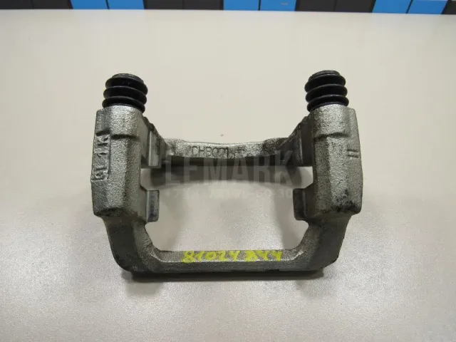 Скоба суппорта заднего для  BMW 3-serie F30/F31/F80 2011-2020