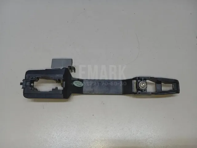 Кронштейн ручки для  Ford Focus II 2008-2011