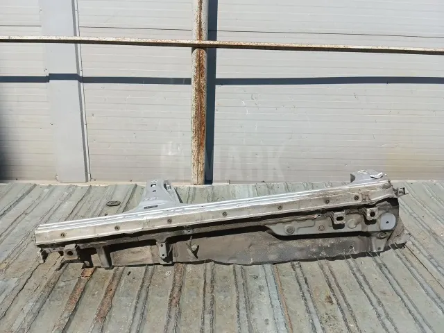 Порог со стойкой правый для  Ford Maverick 2001-2007