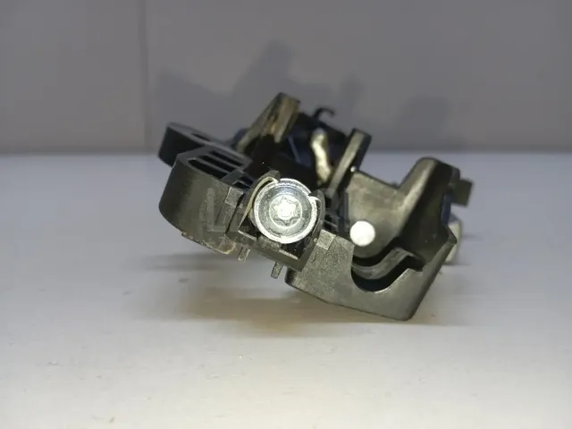 Кронштейн ручки для  Daewoo Rezzo 2000-2011