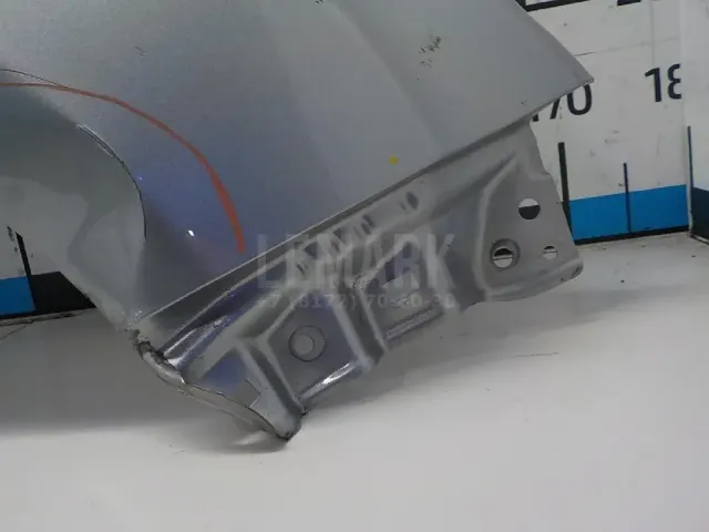 Крыло переднее правое для  Ford Mondeo I 1993-1996