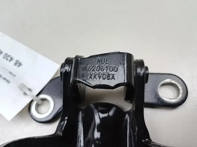 Петля двери задней левой верхняя для  Chrysler Sebring 2006-2010