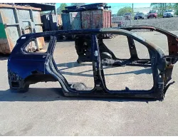 Порог со стойкой правый