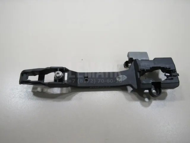 Кронштейн ручки для  Ford Kuga 2008-2012