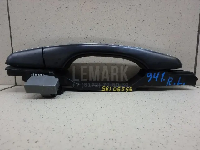Ручка двери задней наружная левая для  Ford Focus II 2008-2011