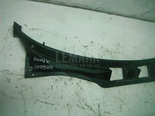 Решетка стеклооч. (планка под лобовое стекло) для  Ford Fiesta 2001-2008