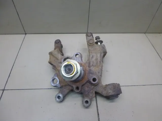 Кулак поворотный задний правый для  BMW 7-serie E65/E66 2001-2008