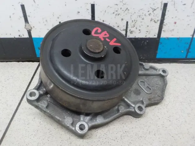 Насос водяной (помпа) для  Ford Fiesta 2008-2019