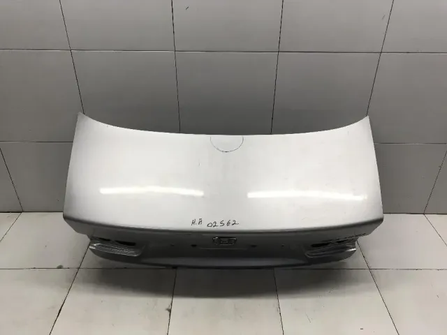 Крышка багажника для  Ford Maverick 2001-2007
