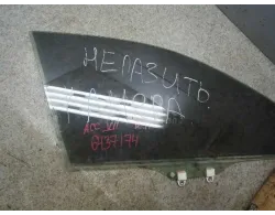 Стекло двери передней правой