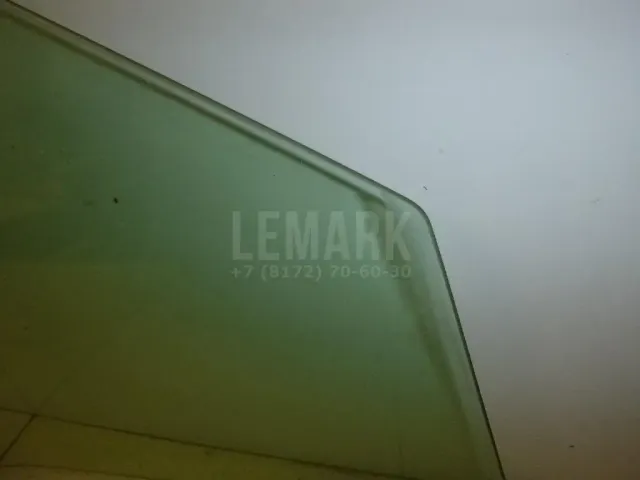 Стекло двери передней правой для  Ford America F150 2004-2008