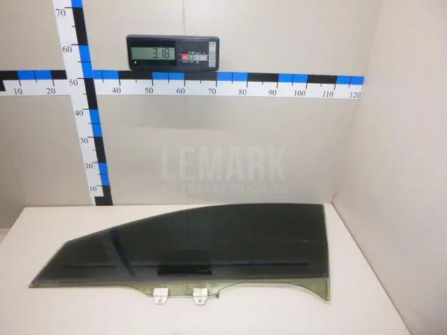 Стекло двери передней левой для  Ford America F150 2004-2008