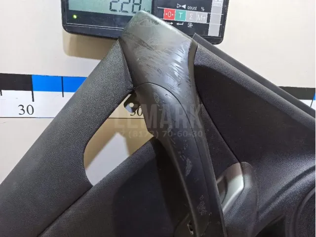 Обшивка двери задней левой