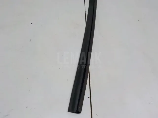 Уплотнитель стекла двери для  Chery Bonus (A13) 2011-2014